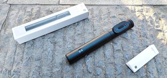 自拍杆三脚架一键变焦记录美好瞬间！九游会J9入口小米变焦支架自拍杆2(图2)
