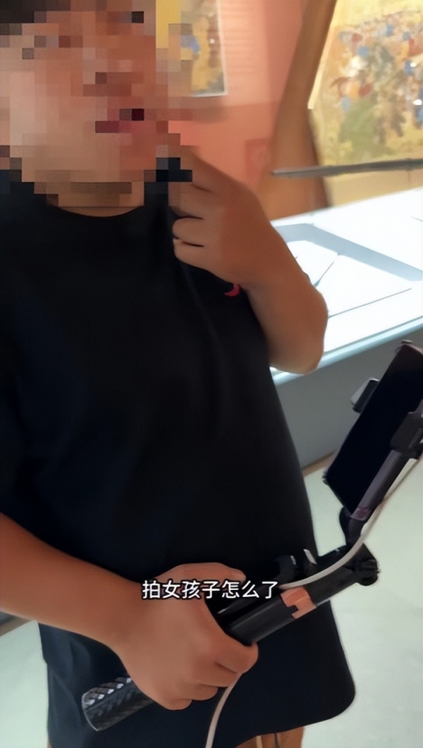 男子拍女孩被抓警方发现6W张照片态度太嚣张j9九游真人游戏第一品牌拍女孩怎么了？河北(图18)