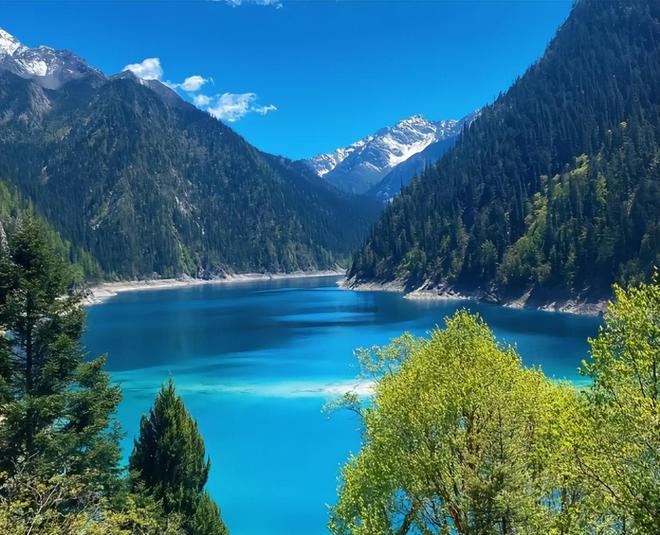 川旅游四天跟团还是自由行？如何玩更舒适j